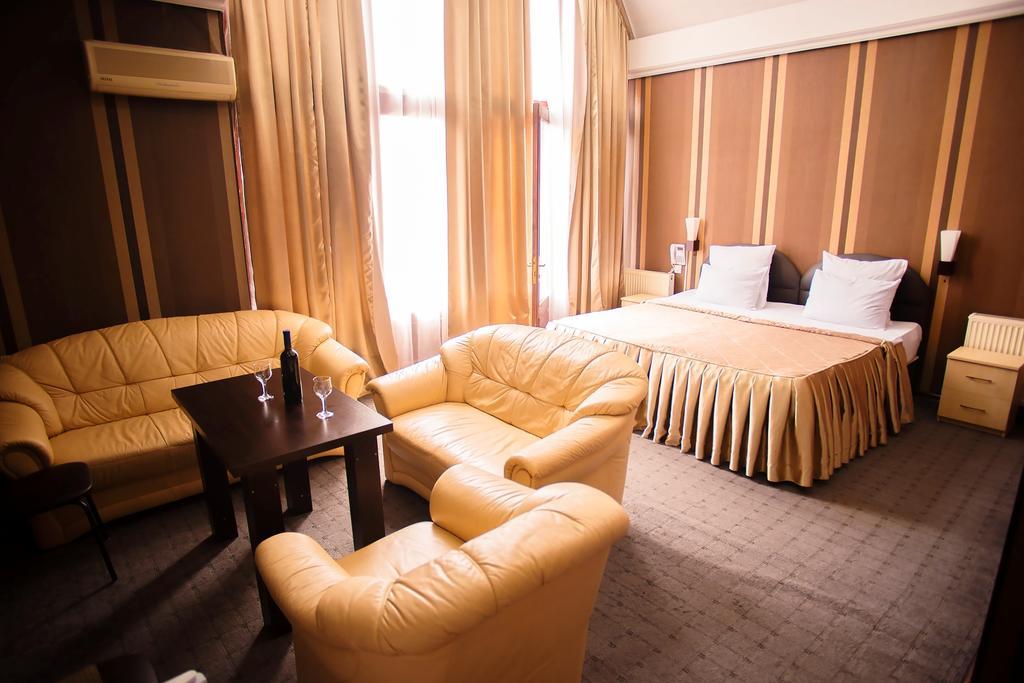 Panorama Eco-Hotel 第比利斯 外观 照片