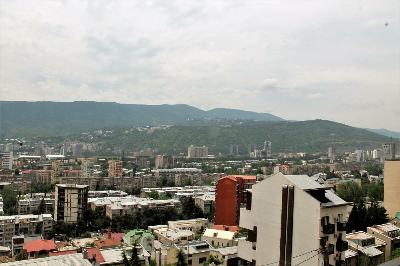 Panorama Eco-Hotel 第比利斯 外观 照片