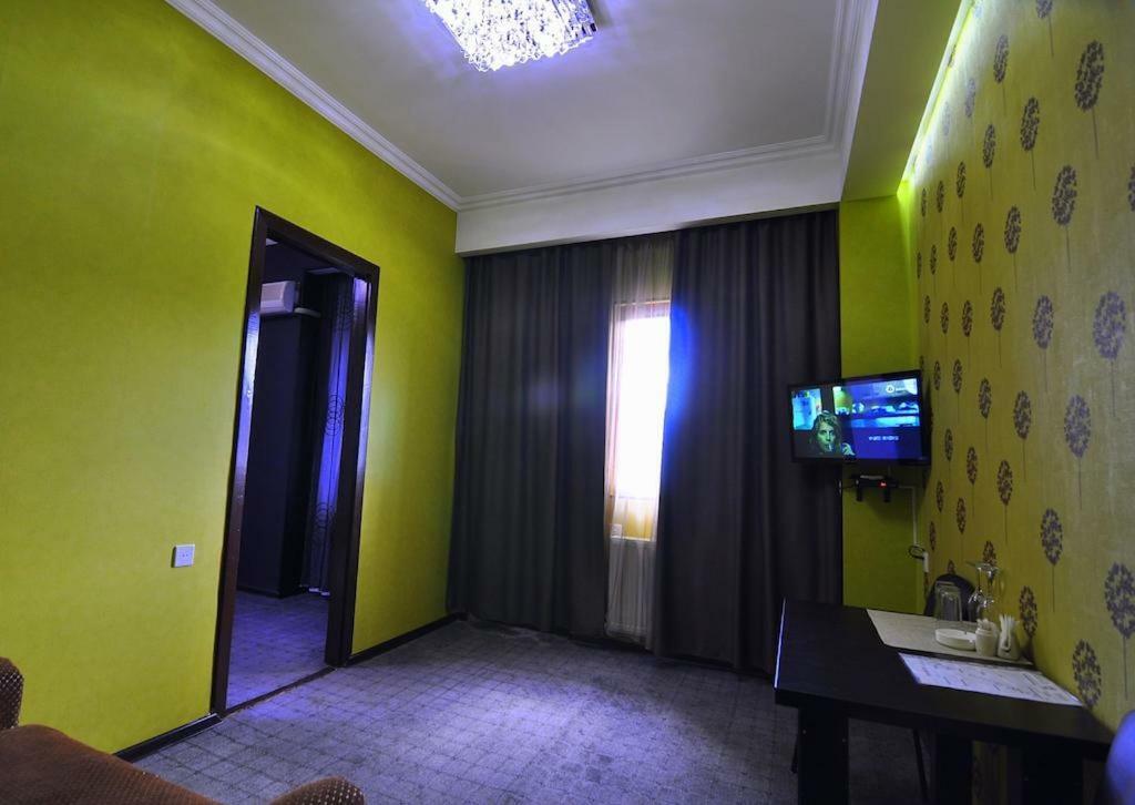 Panorama Eco-Hotel 第比利斯 外观 照片