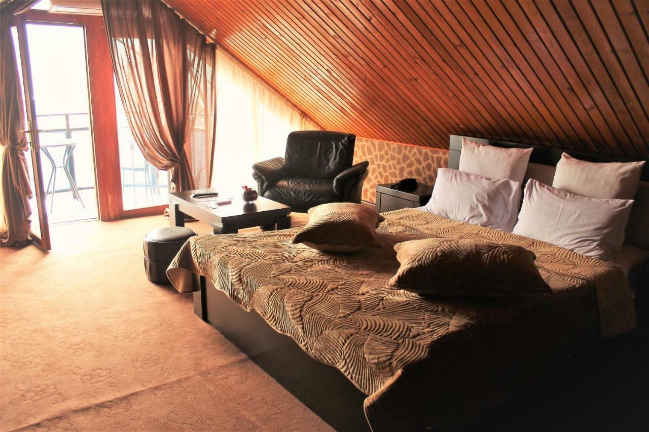 Panorama Eco-Hotel 第比利斯 外观 照片