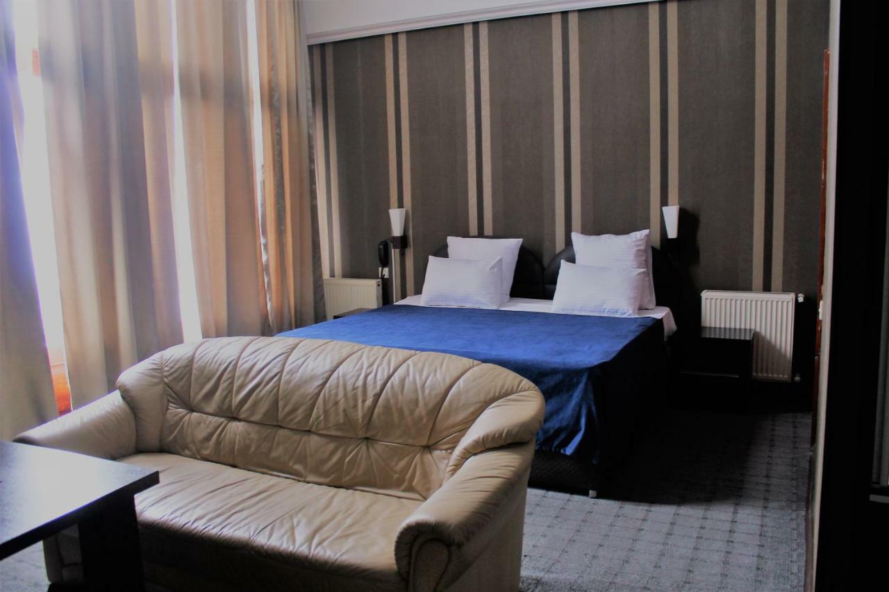 Panorama Eco-Hotel 第比利斯 外观 照片