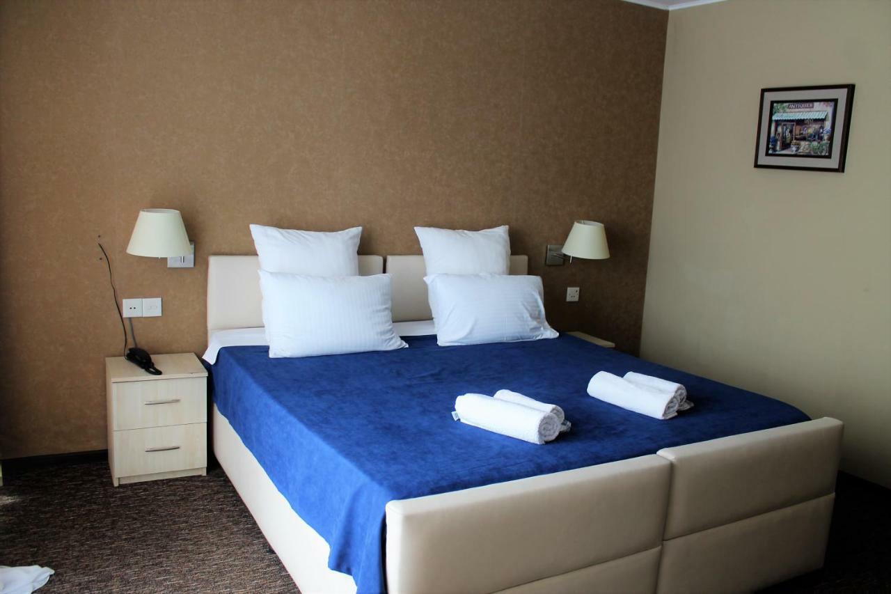 Panorama Eco-Hotel 第比利斯 外观 照片